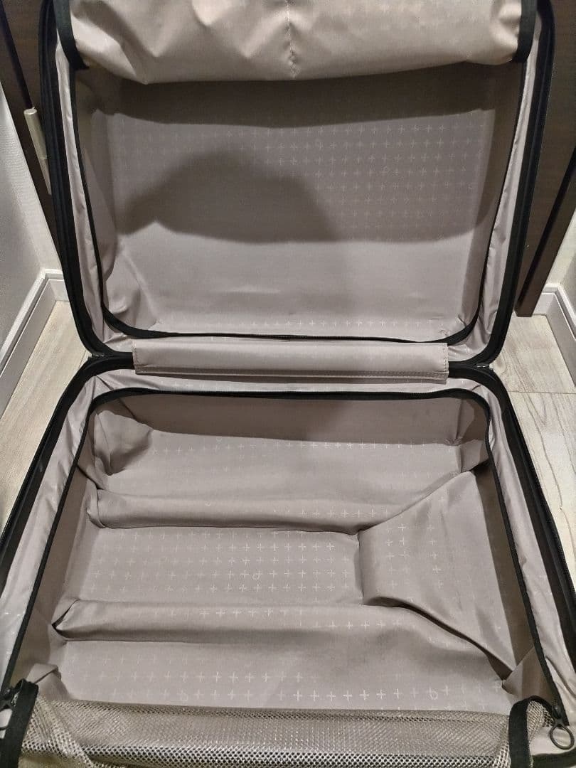 プロテカ　キャリーケース　53L