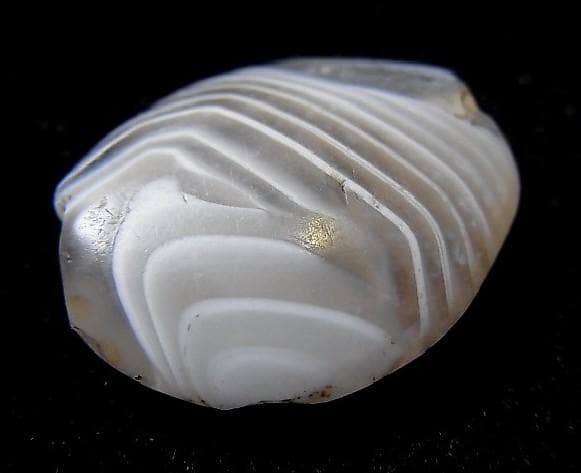 ★J0101★古代石 (62) オニキス 縞瑪瑙　アミュレットビーズ