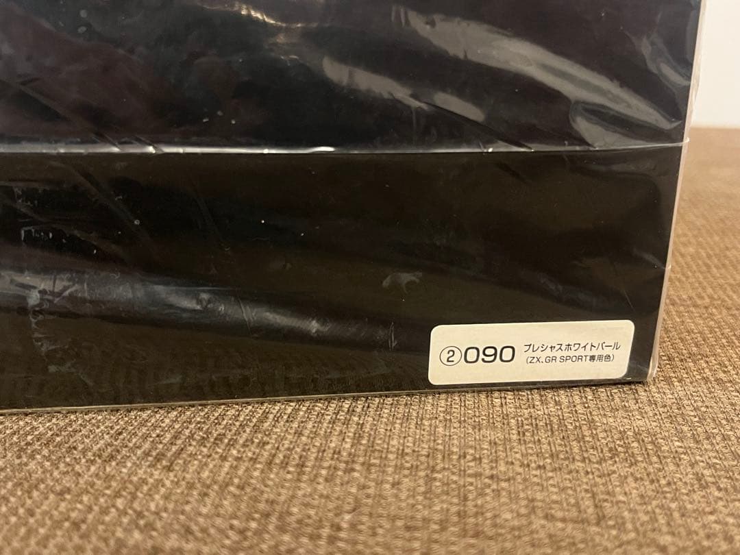 ランドクルーザー300 ミニカー　カラーサンプル　プレシャスホワイトパール