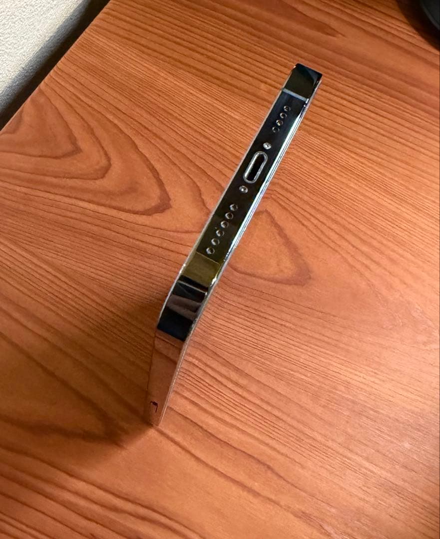 iPhone 12 Pro Max 256GB (正規店バッテリー交換済み)