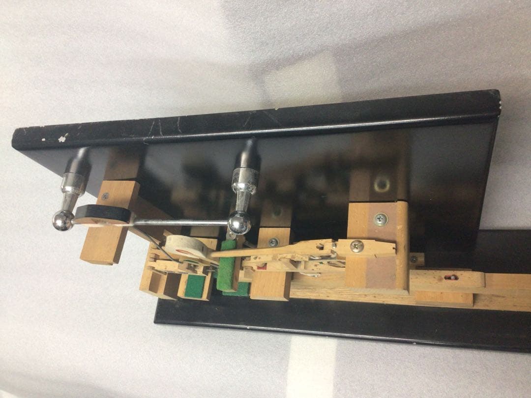 グランドピアノアクションモデル(実物大模型)