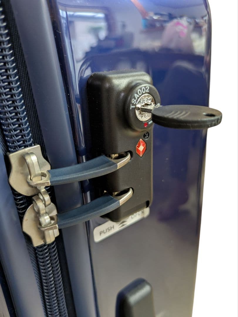 【極美品】エンドー車輪（FREQUENTER）89Lキャリーケース