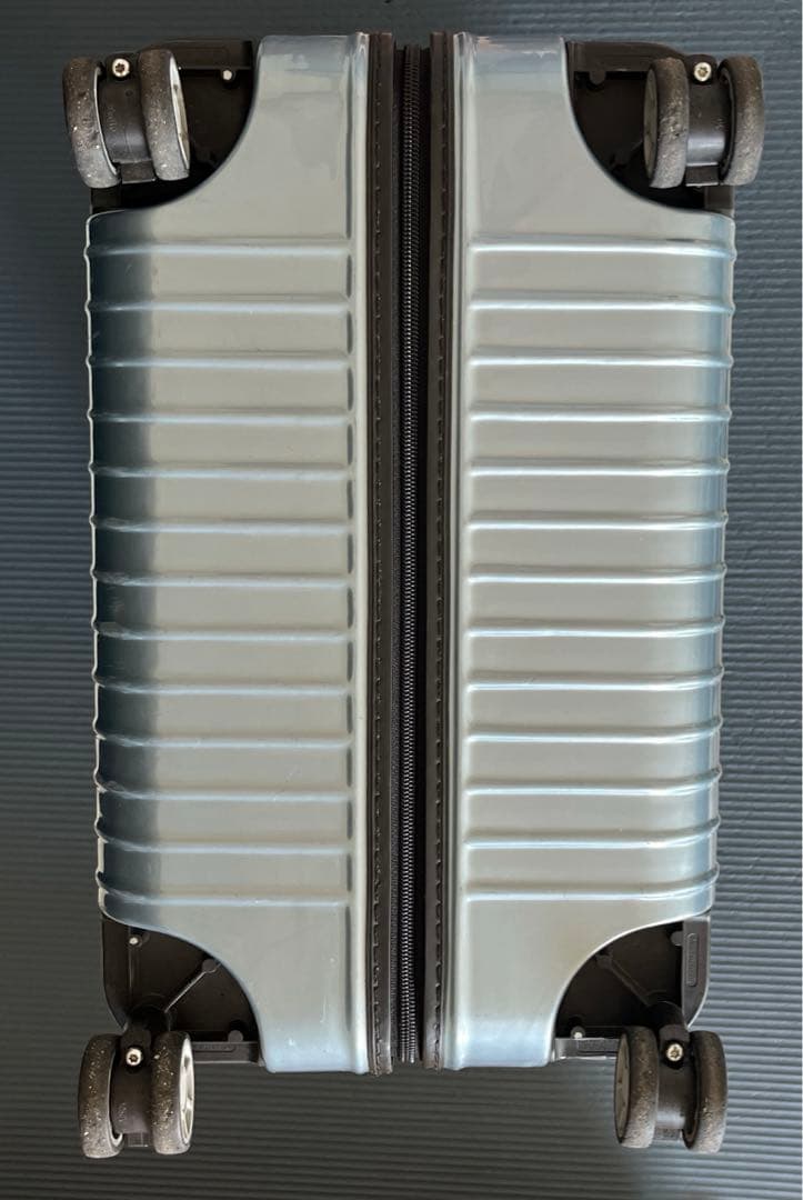 RIMOWA サルサエアー　84㍑　アイスブルー