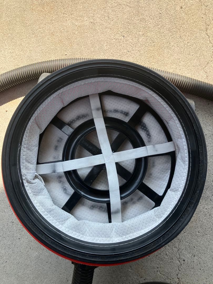 Numatic 業務用乾式掃除機 ヘンリー君