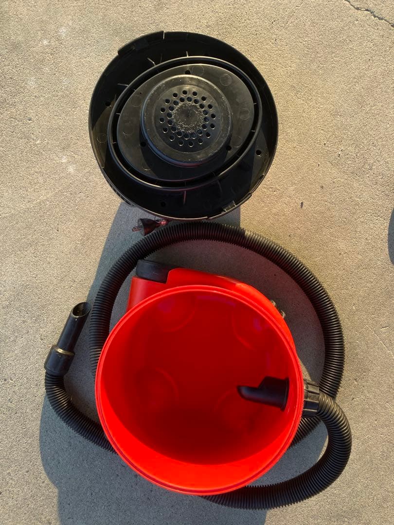 Numatic 業務用乾式掃除機 ヘンリー君