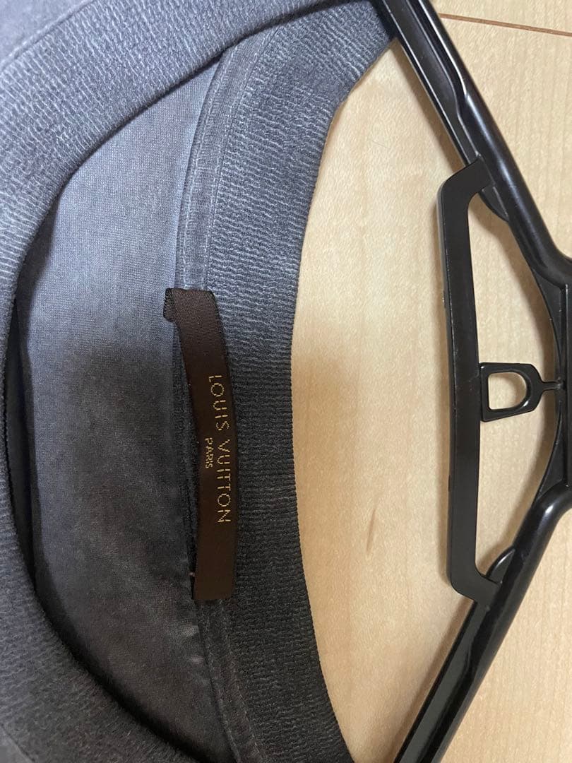 z*o様 【値下げ！！！】LOUIS VUITTON グレー Tシャツ