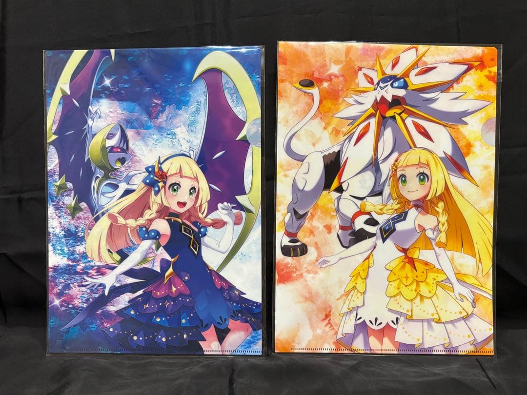 ポケマス　全力リーリエ　特製クリアファイル（リーリエ＆ソルガレオ・ルナアーラ）