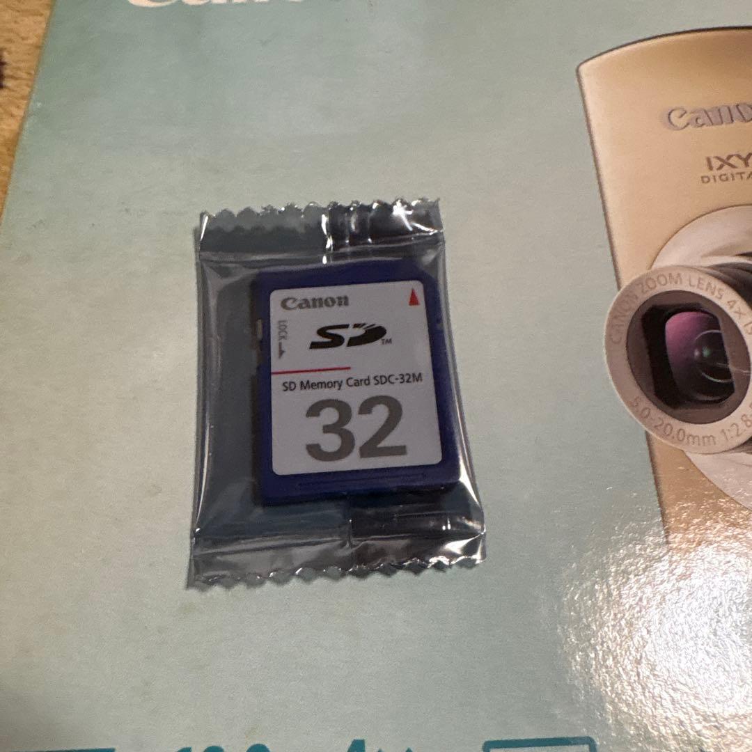 Canon IXY DIGITAL 920 IS 本体と付属品