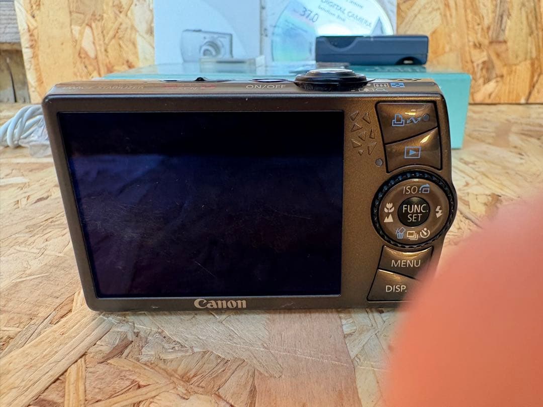 Canon IXY DIGITAL 920 IS 本体と付属品