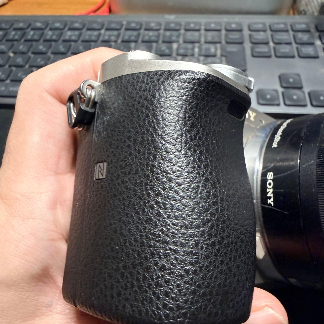 Sony ミラーレスカメラ a6000 + E 18-55mm OSS