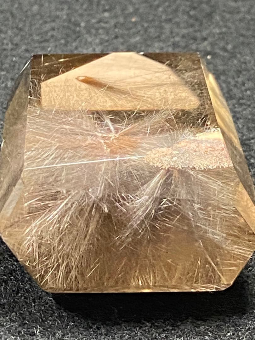 スモーキールチルクォーツ　ポイント