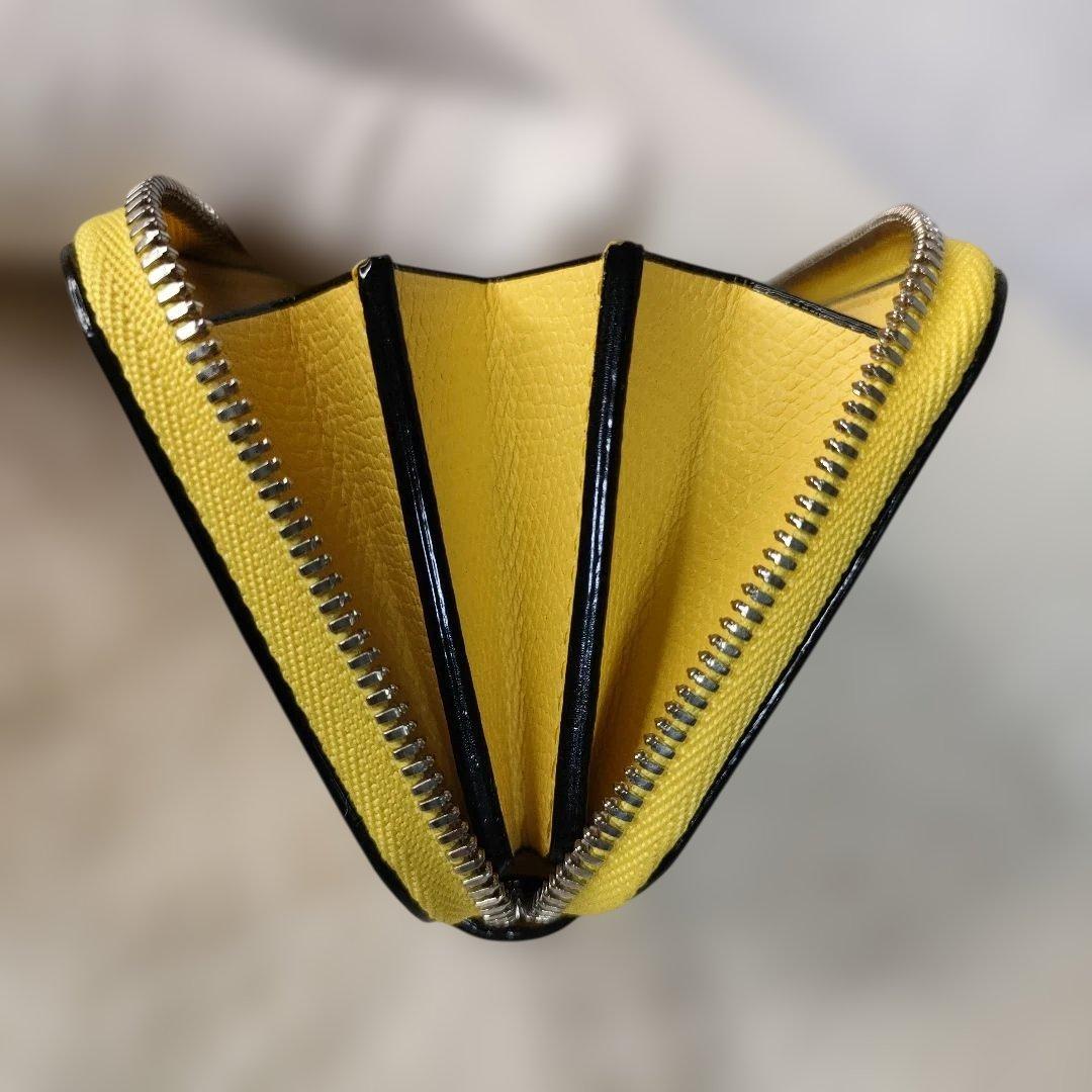 美品✨ヴァレクストラ　ジップ アラウンド カードフォルダー カードケース 財布