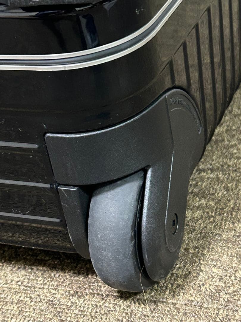 RIMOW リモワ　リンボ