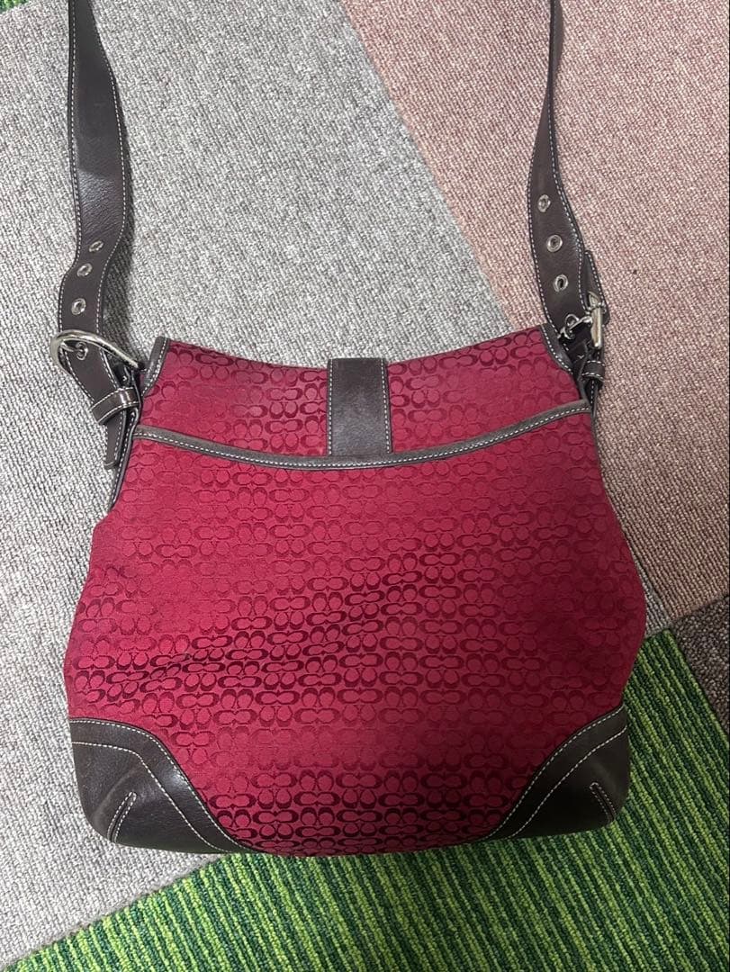COACH シグネチャー ショルダーバッグ 保存袋付 中型