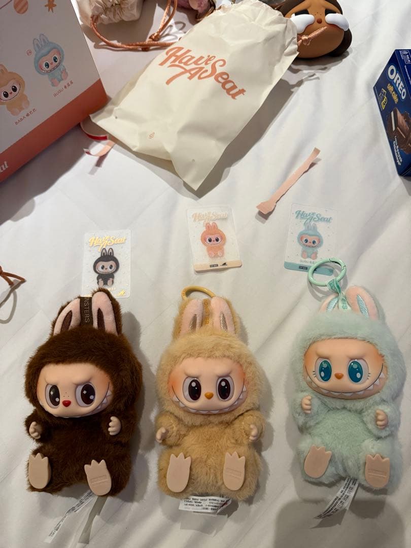 【タイムセール】正規品LABUBUラブブHave a Seatシークレット　茶色