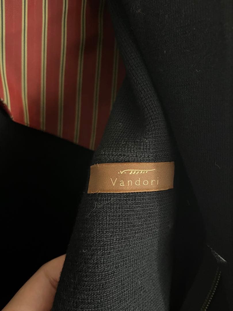 Vandori ウールニットジャケット　ブラック