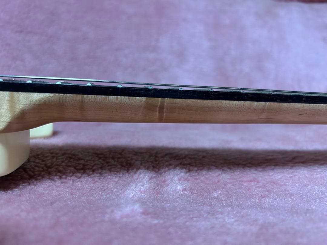 Vox ミニエレキギター クリームカラー