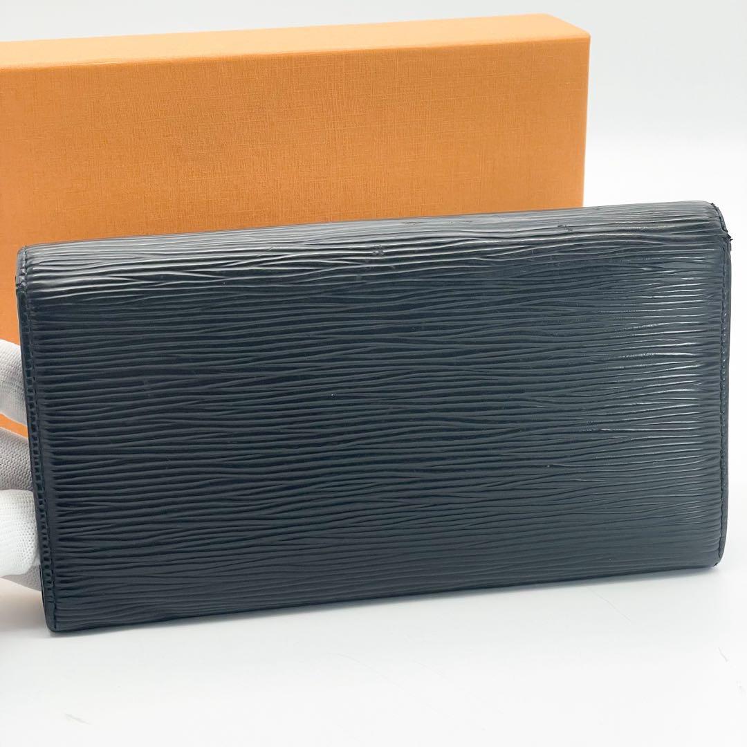 ルイヴィトン　エピ　ポルトモネ　クレディ　ノワール　２つ折り　長財布