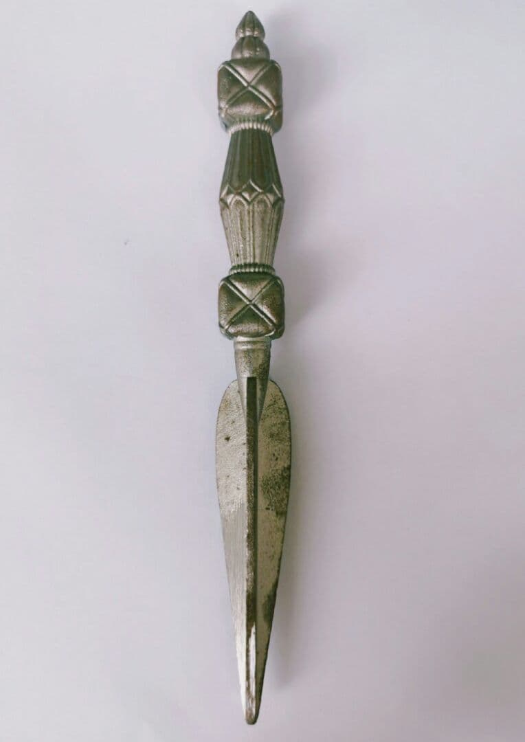 【修縁堂】チベット仏教法器 事業金鋼撅 鉄製品 密教法具 20cm