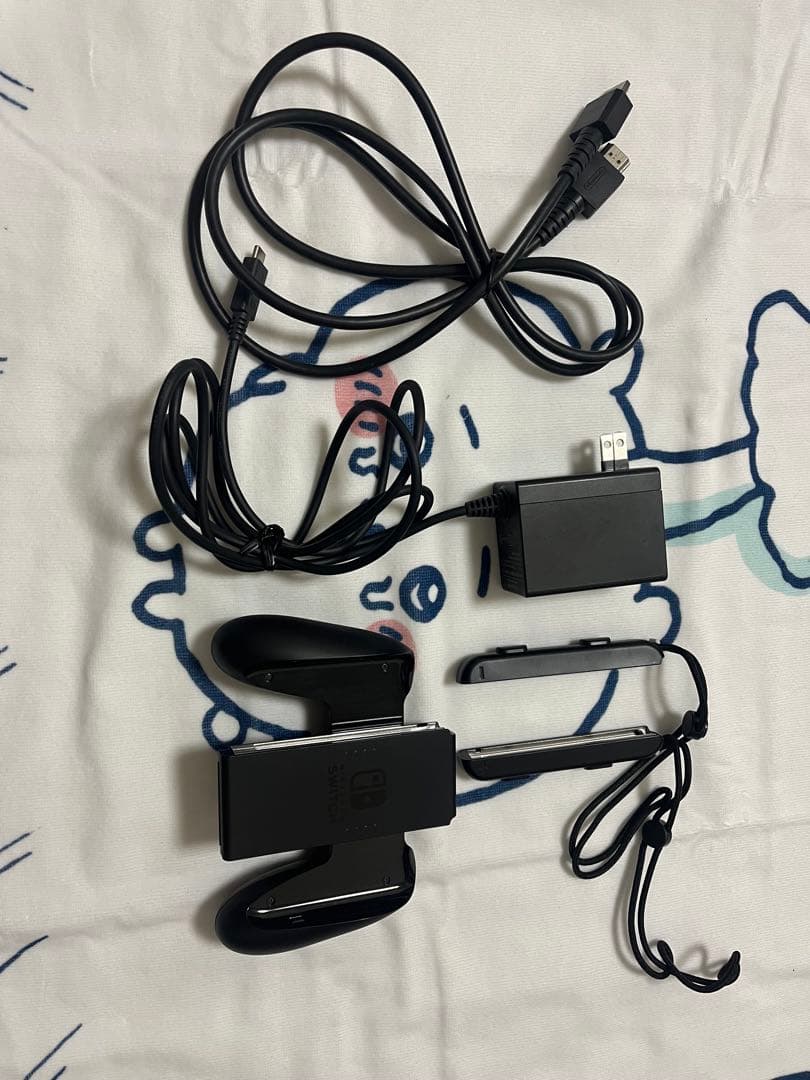 Nintendo Switch 本体 + プロコン+ ゲームソフト2個