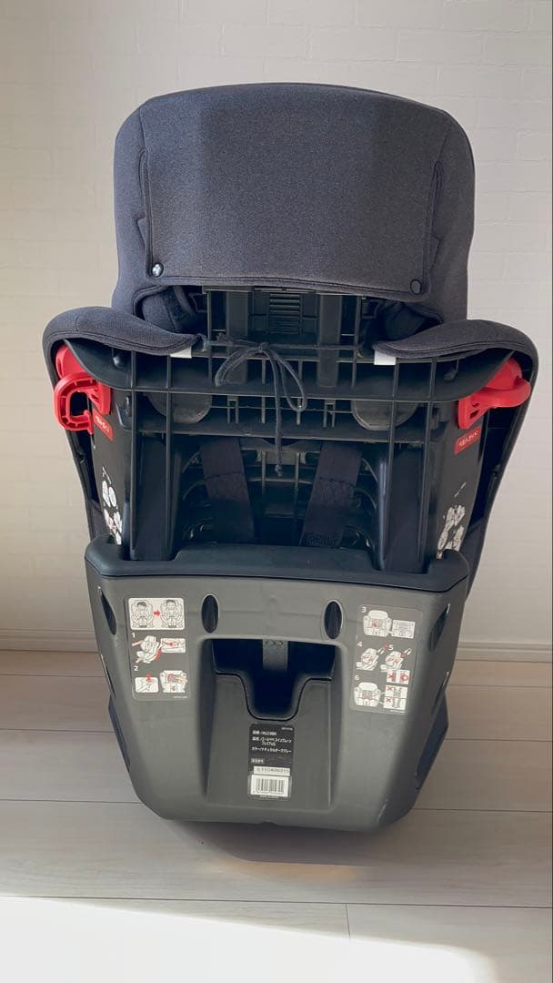Aillebebe グレー チャイルドシート