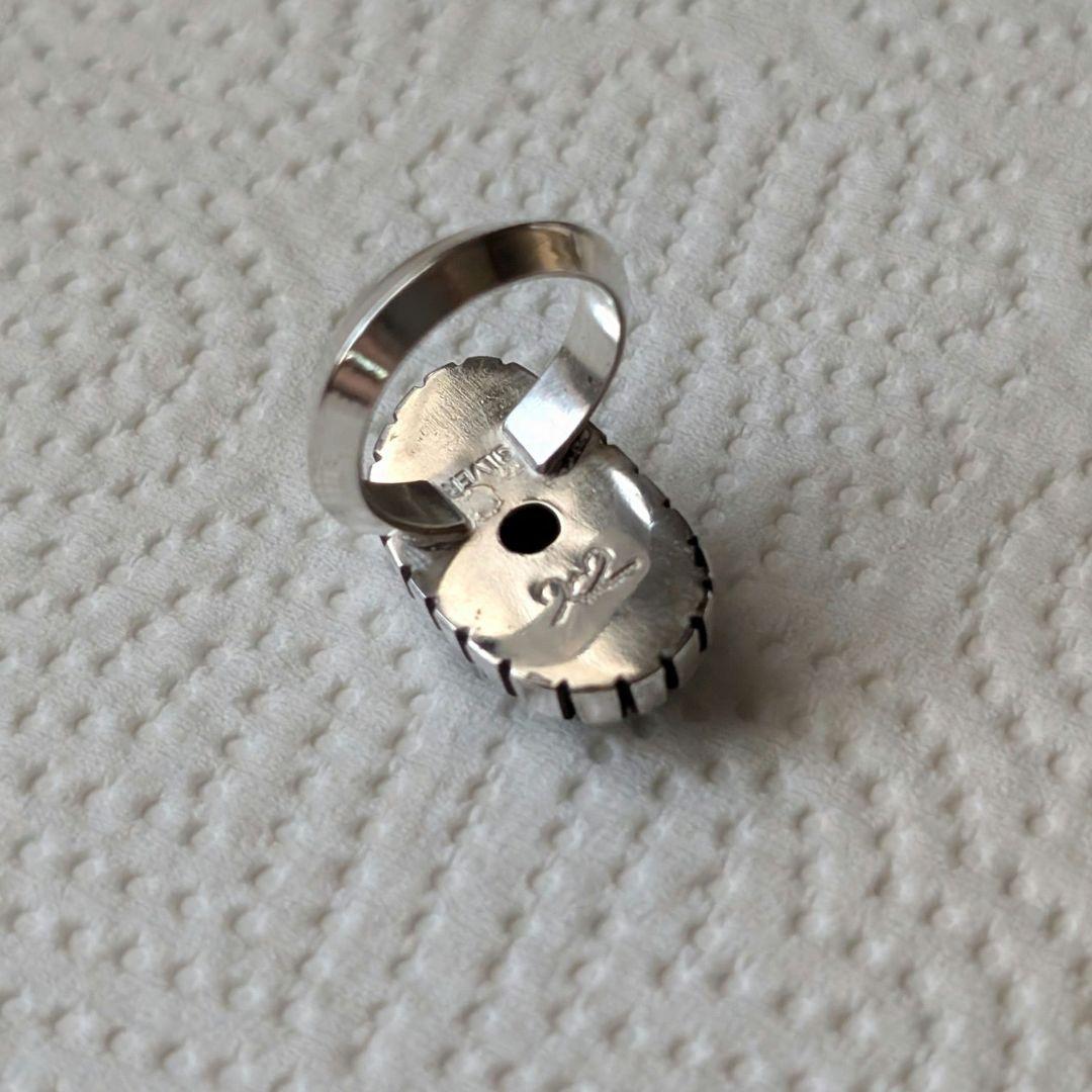 ハンドメイドの糸魚川翡翠リング　インディアンジュエリー風　オールハンドメイド！