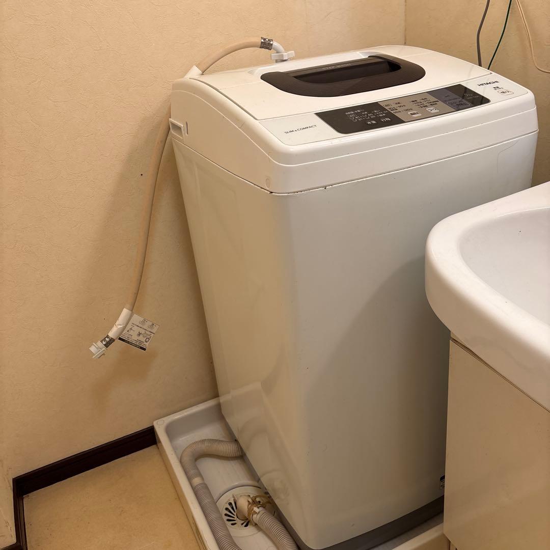 引き取り可能な方限定 HITACHI スリム&コンパクト洗濯機 NBS-50A
