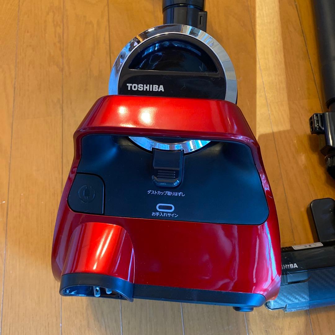 TOSHIBA　サイクロン掃除機　トルネオ　VC-C7(R)　2019年製