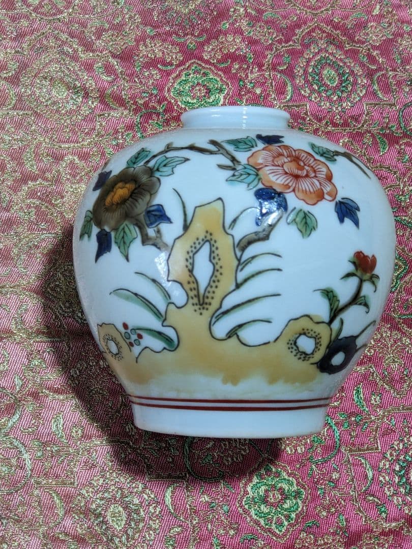 ♦11代酒井田柿右衛門 岩牡丹文様壺小壺 明治時代〜大正時代 古美術骨董品