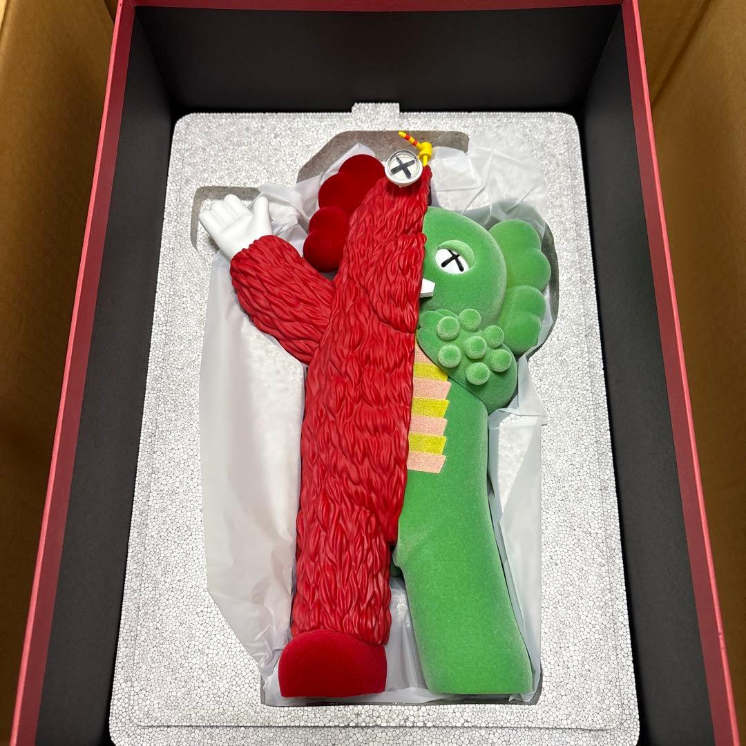 KAWS KACHAMUKKU フィギュア