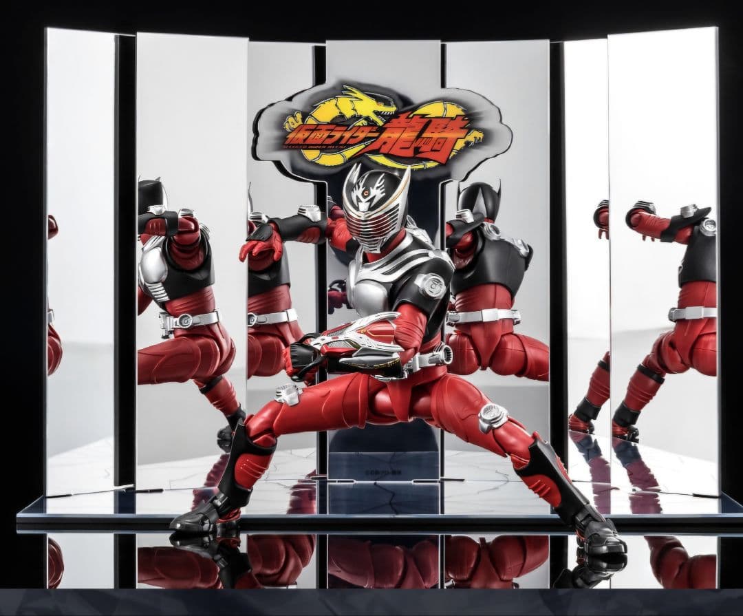 【計3点】真骨彫 仮面ライダー龍騎 スリーブ ディスプレイスタンド 真骨頂