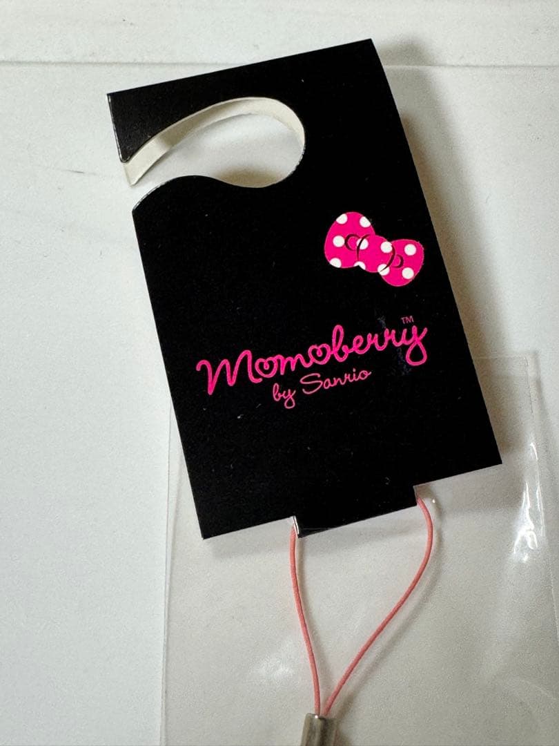 激レア　ハローキティ　モモベリー　Momoberry ストラップ　新品
