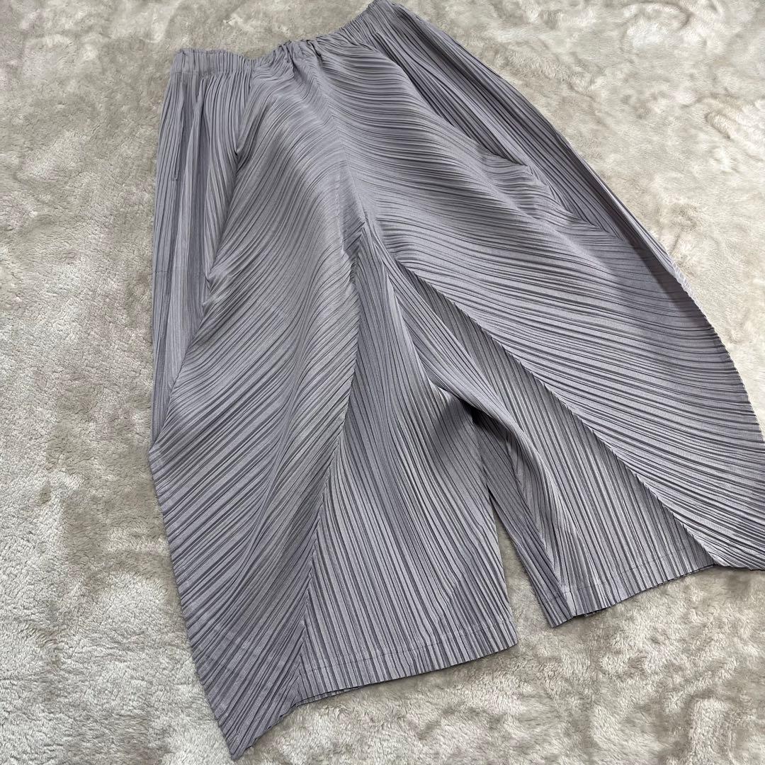 しーちゃん　　イッセイミヤケ　変形　バルーン　ガウチョパンツ