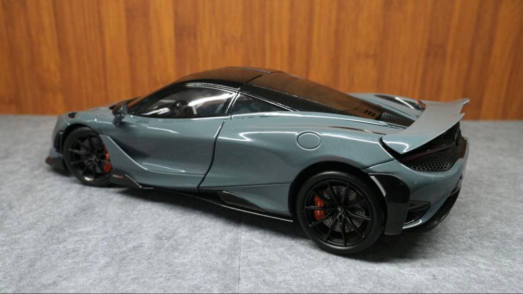 HPD マクラーレン 765LT 1/18 スケール 限定モデル ミニカー