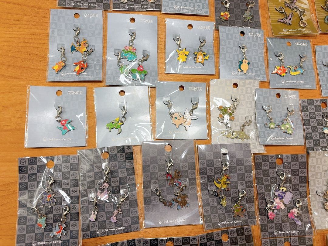 ポケモン全国図鑑　メタルチャーム　大量セットまとめ売り　未開封