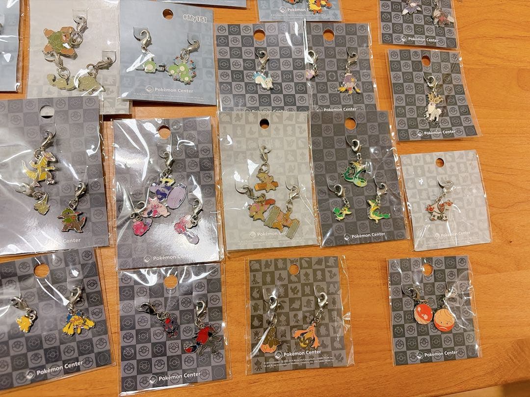 ポケモン全国図鑑　メタルチャーム　大量セットまとめ売り　未開封