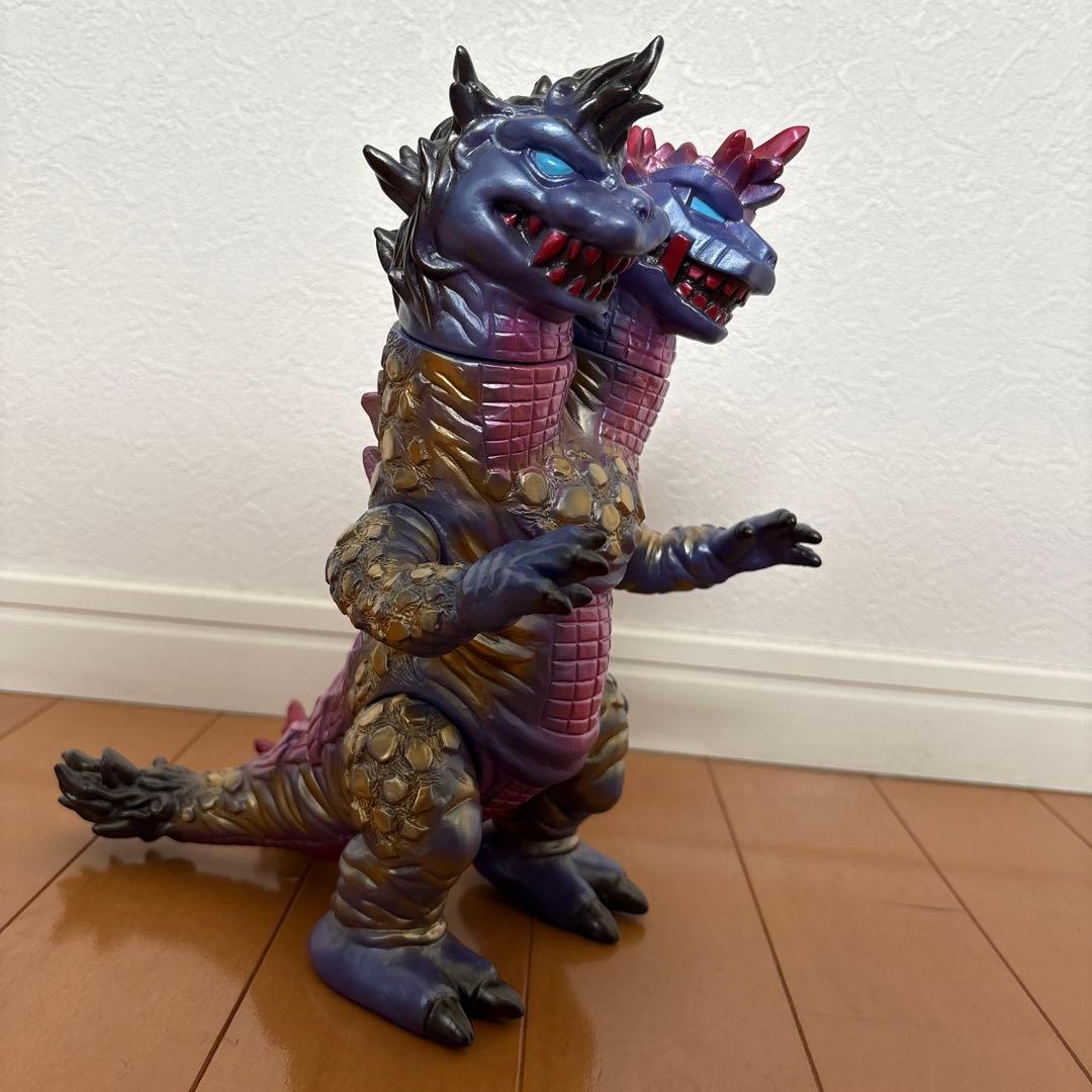 マックストイ　まんだらけ　札幌店限定カラー　デュアロス　ソフビ