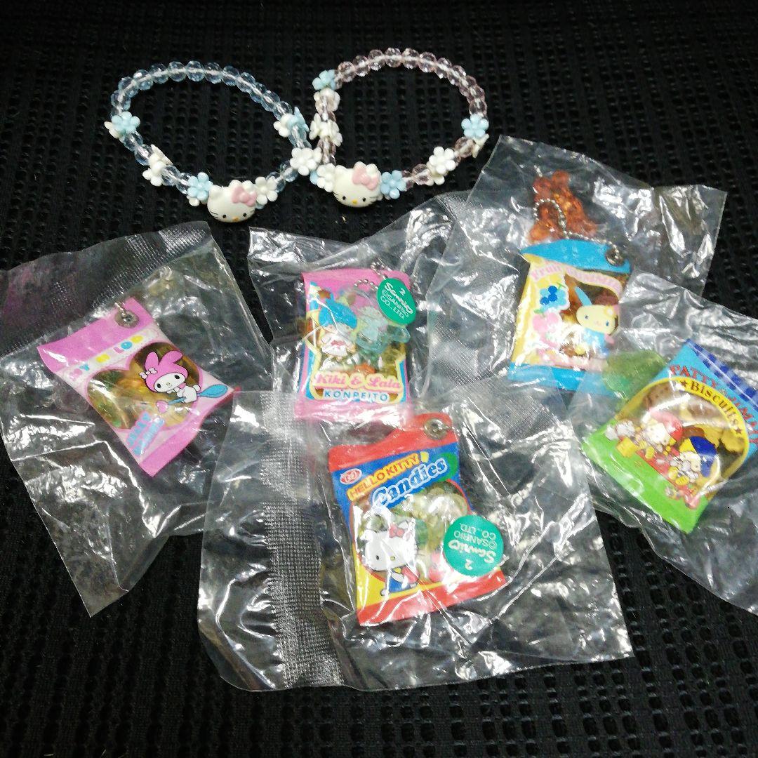 日*9様 レアハローキティフルーツバージョンチョコストラップアイスボールペン消し