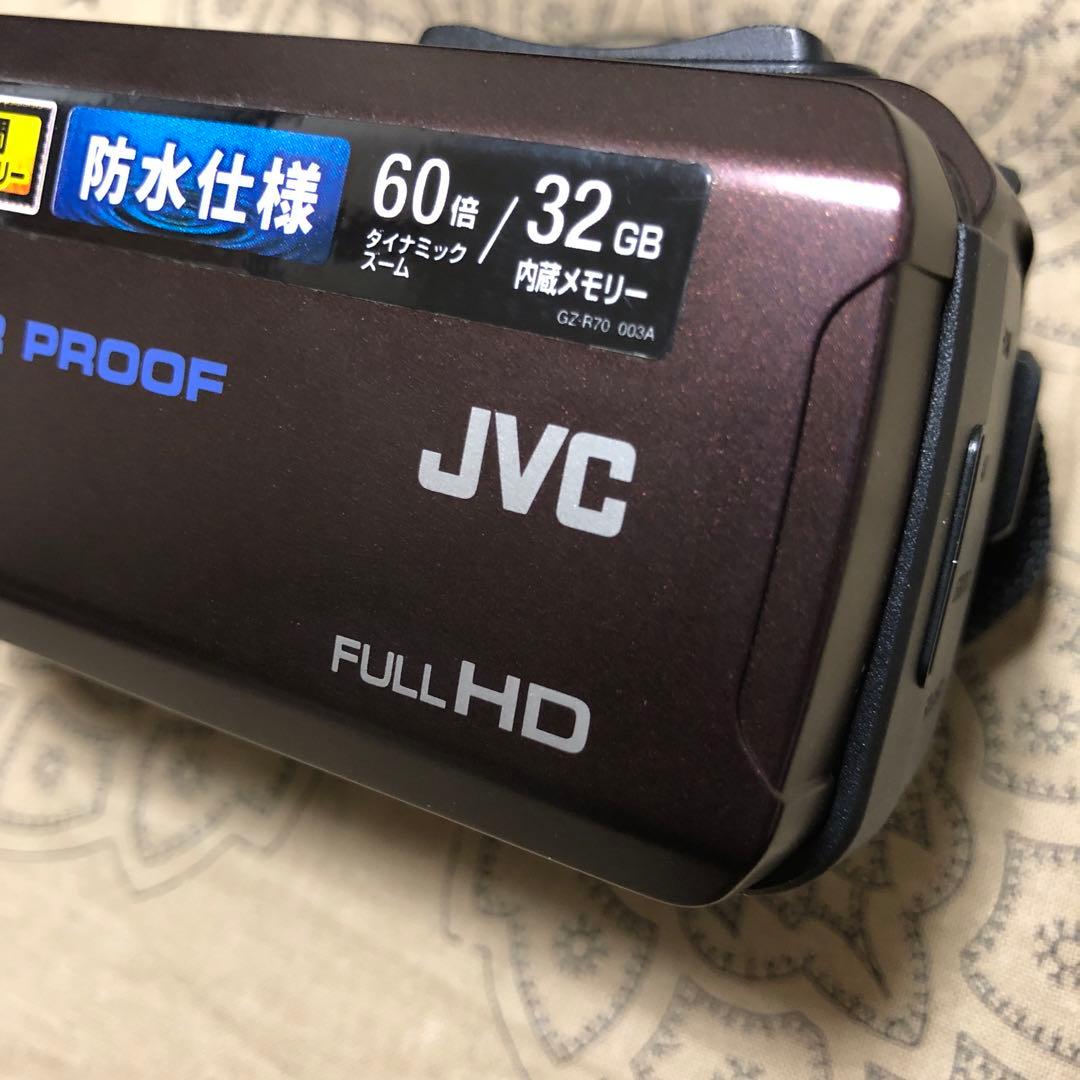 美品 JVC GZ-R70 ビデオカメラ 防水 32GB内蔵メモリー