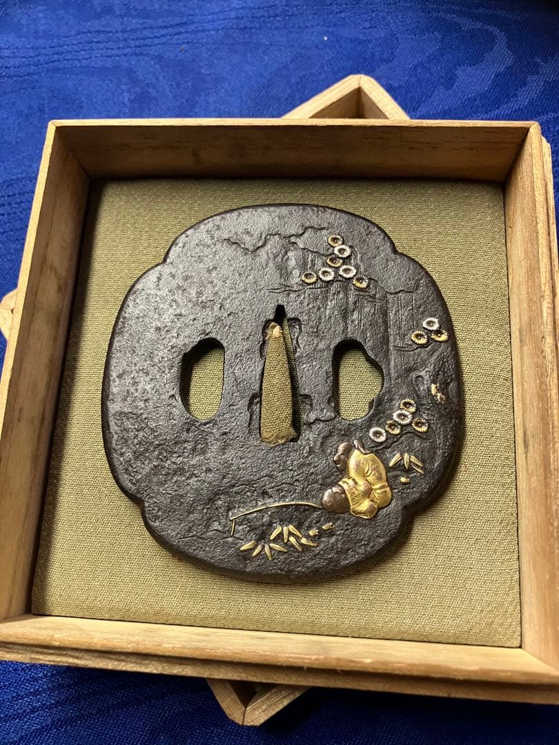 鍔　大刀鍔　日本刀　時代物　金銀象嵌　太公望　武具　刀