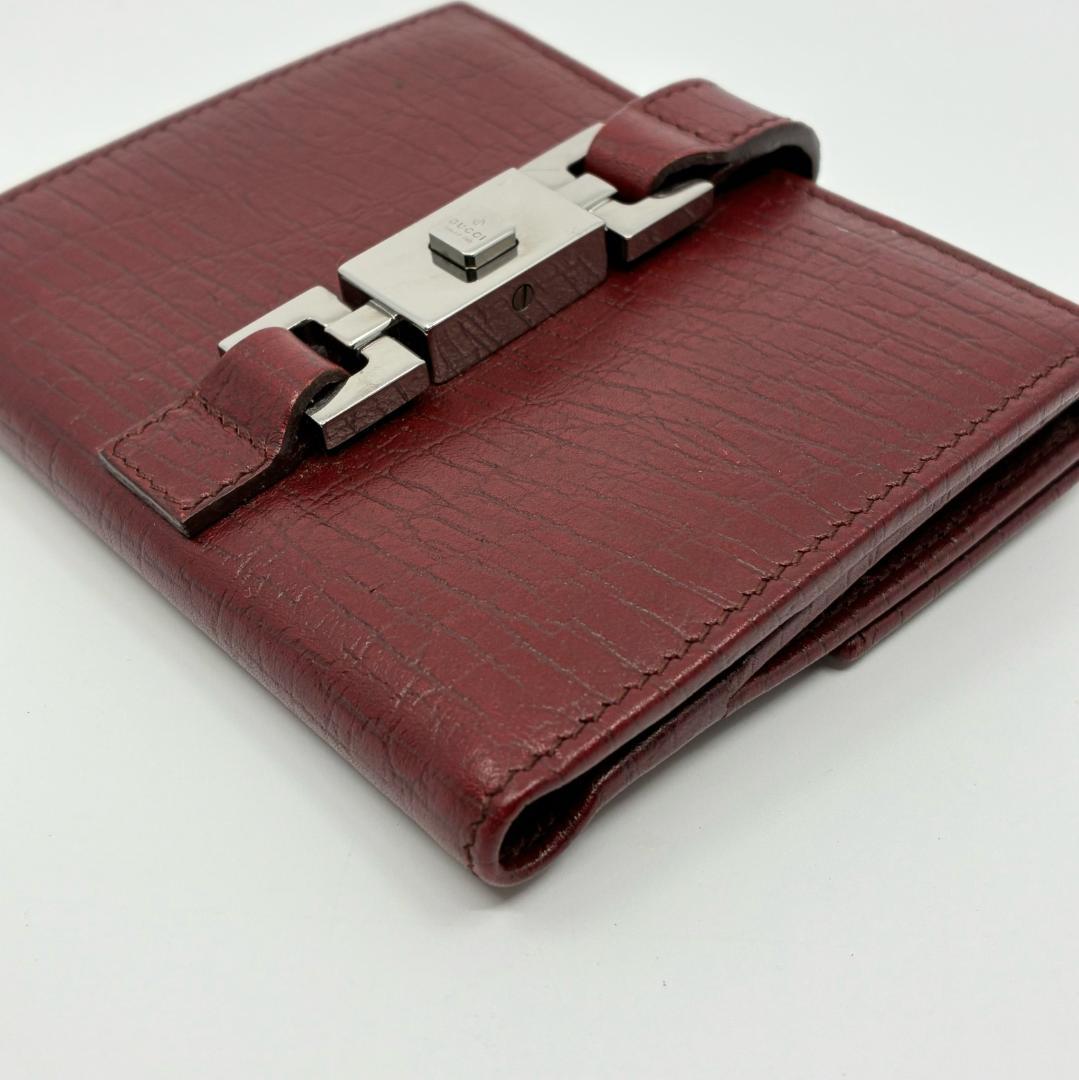 GUCCI グッチ 赤 レッド レザー 二つ折り財布 A1348A1