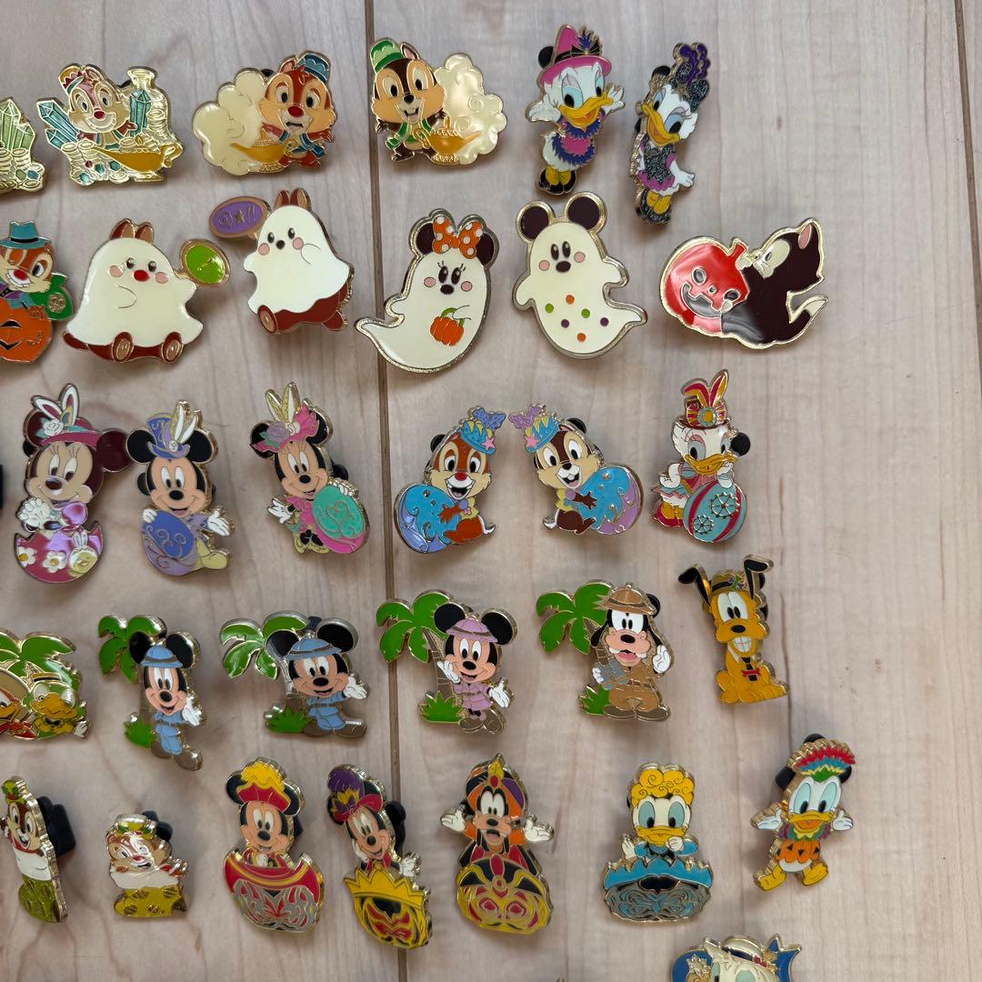 ディズニー　パーク限定　ピンバッチ　（周年もの有）