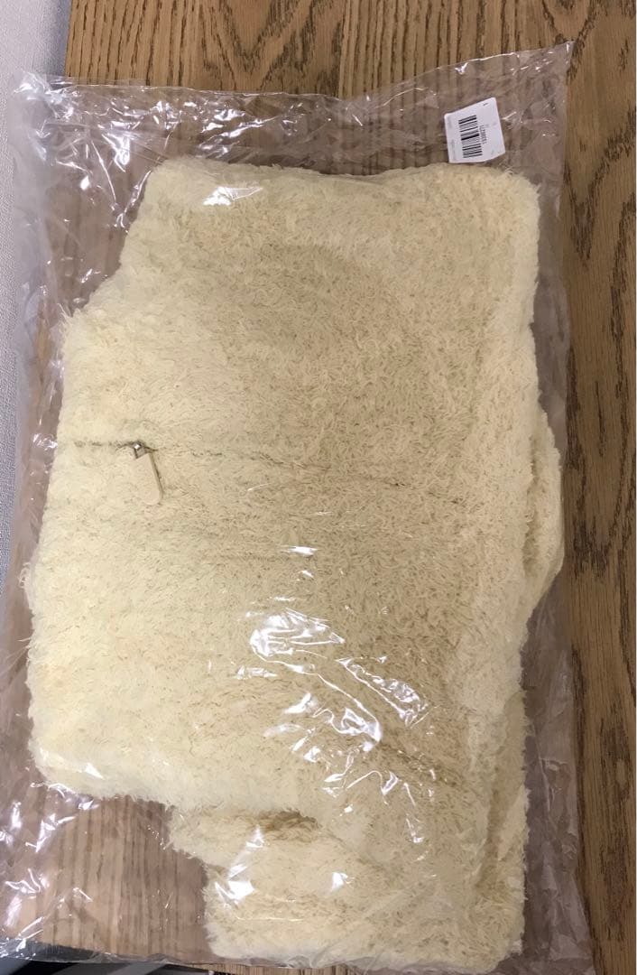 新品未開封　ジェラートピケ ピカチュウパーカ&ショートパンツセットキッズSサイズ