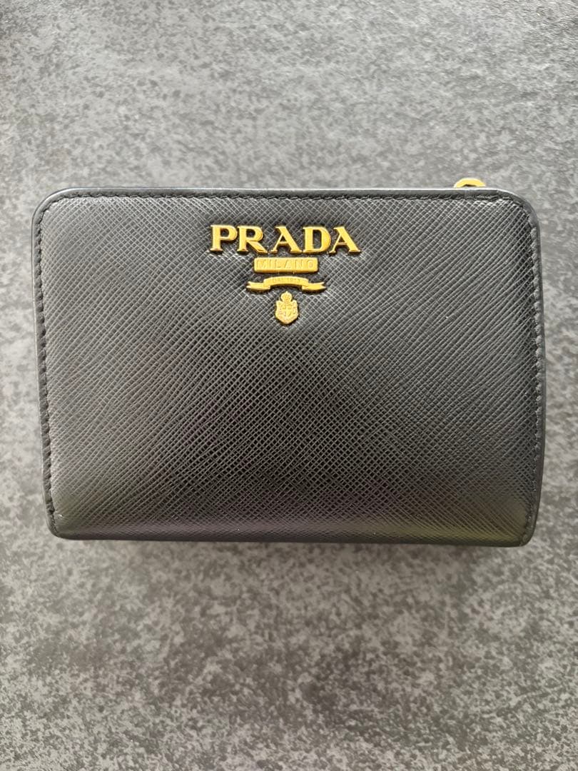 ✨極美品✨ PRADA 二つ折り財布 サフィアーノレザー バイカラー ピンク 黒