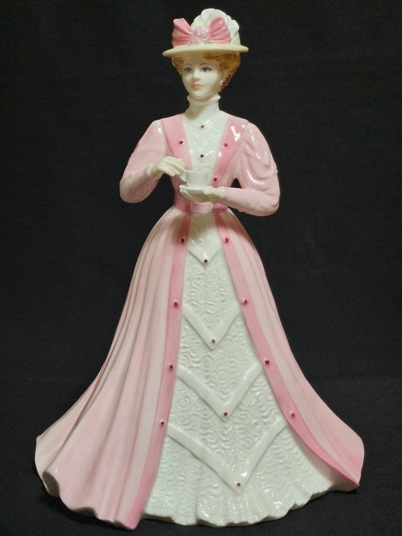 新品箱入り 証明書付き リントンズ エミリー コールポート フィギュリン 美品