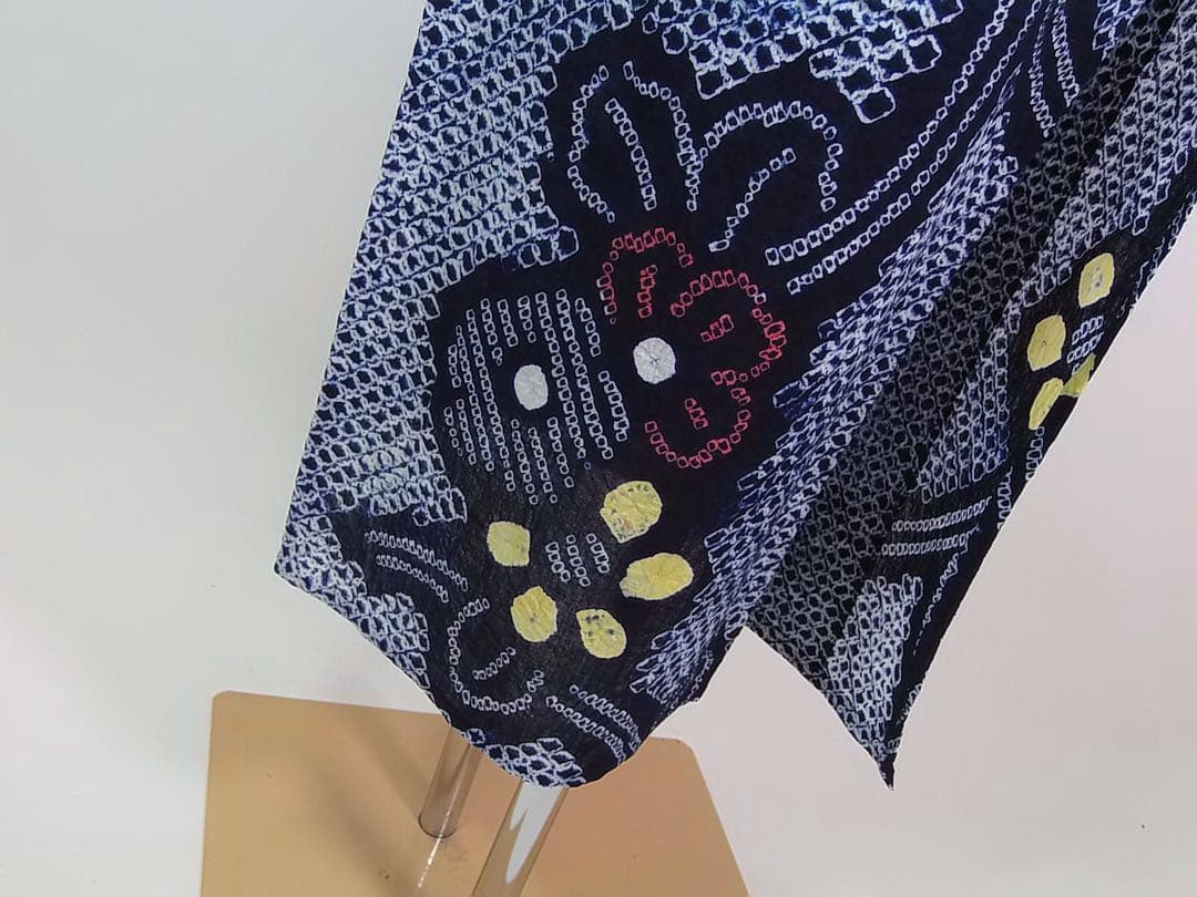 美品　有松絞り浴衣　花文様　蜘蛛絞り　藍染　夏にぴったりの涼やか浴衣　SS寸