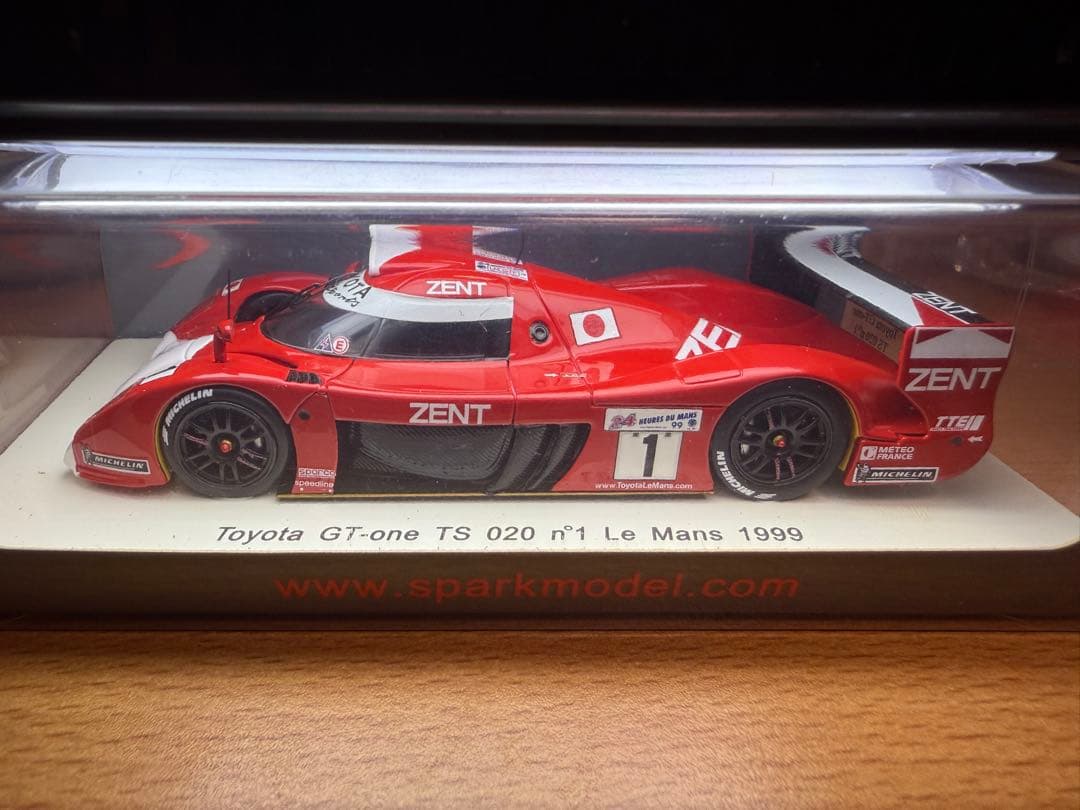 ミニカー 1/43 Toyota GT-one TS020 #1 Le Mans 1999
