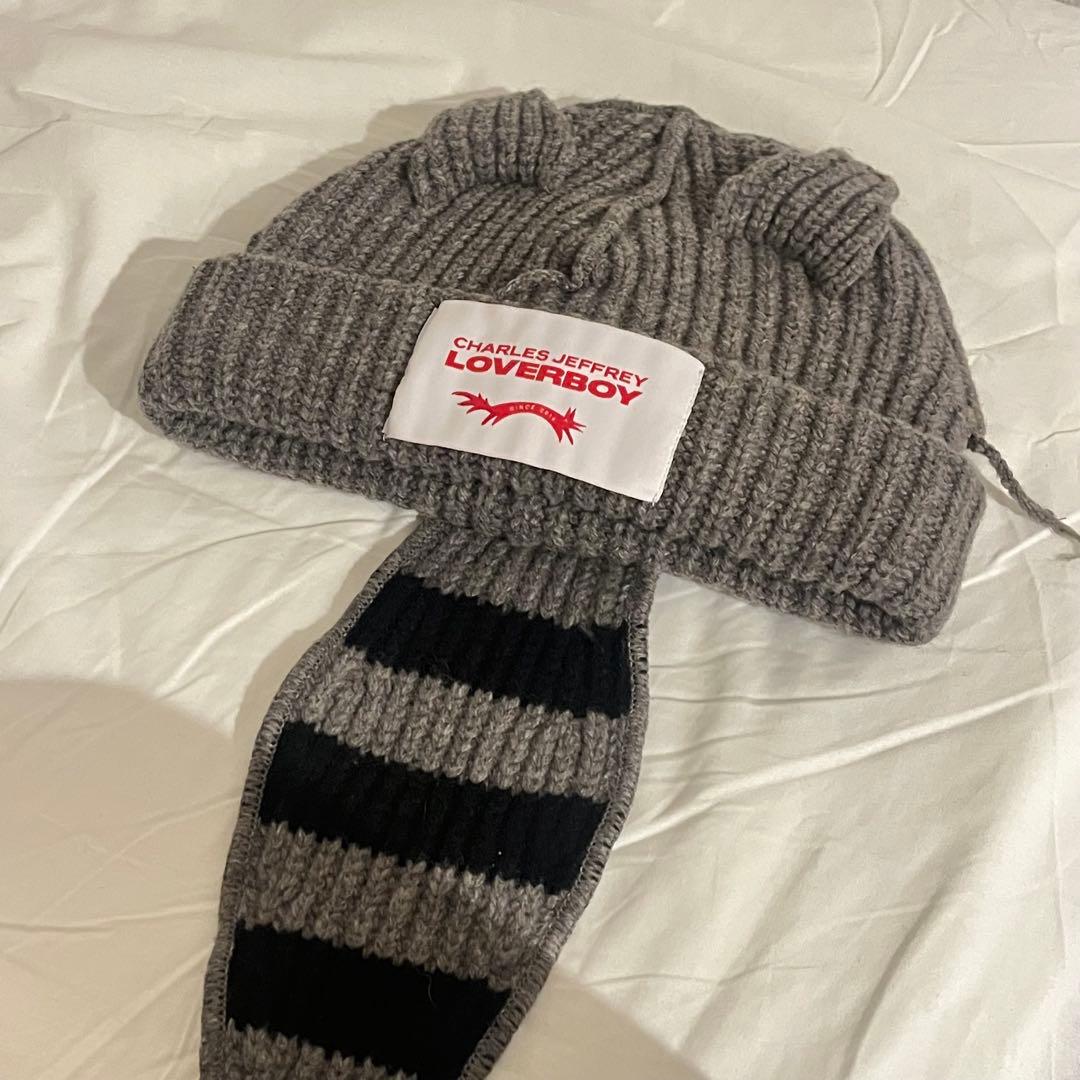 LOVERBOY ニット帽 グレー