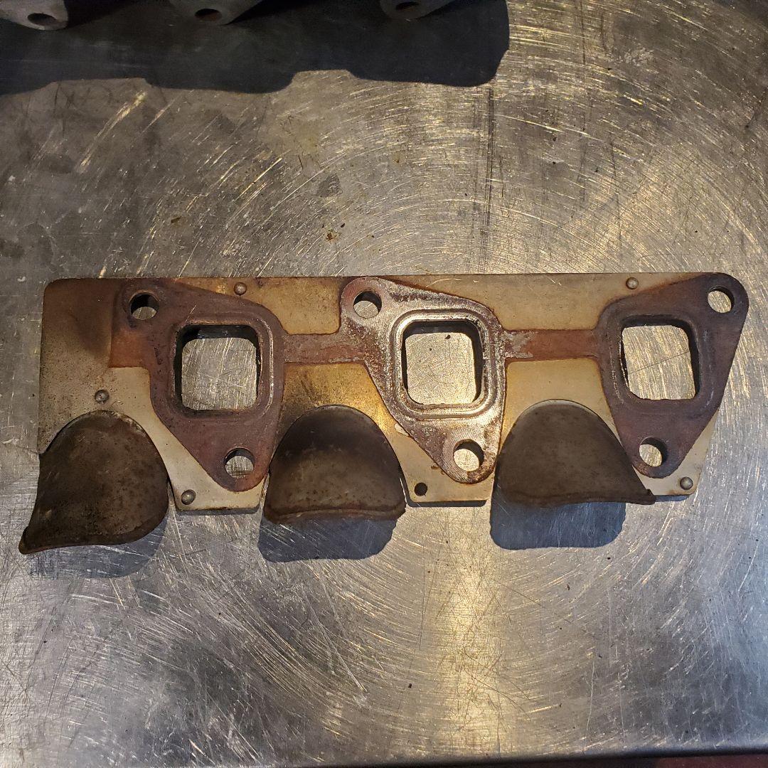 JA11V スズキジムニー　エキマニ　遮熱板　ボルト