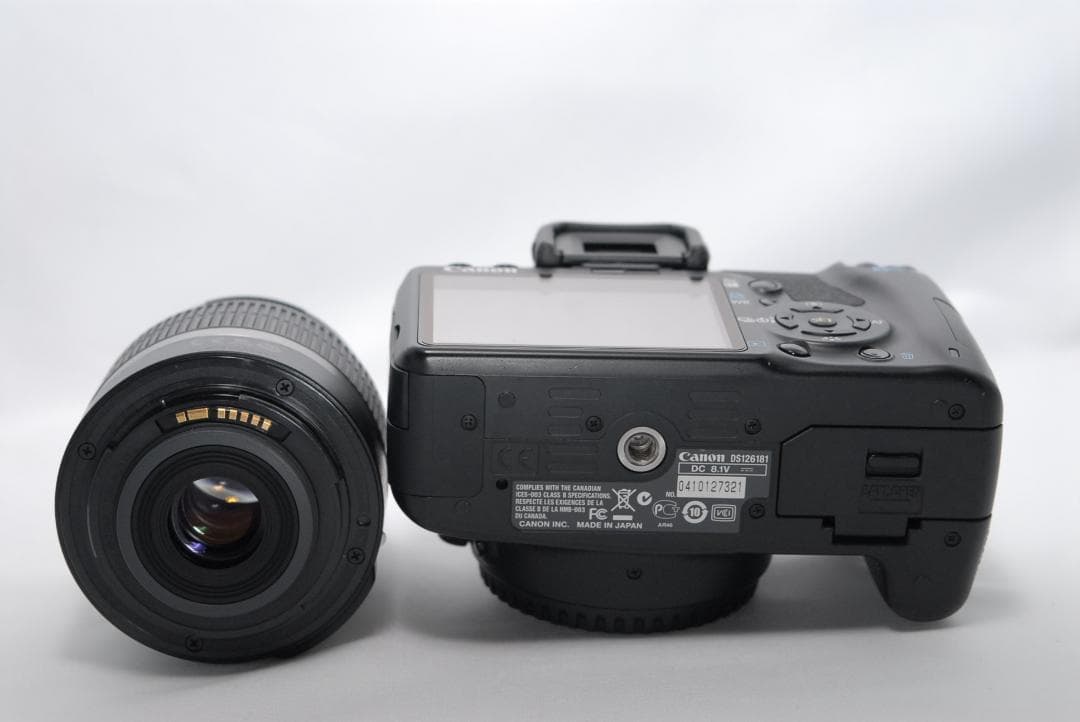 【美品】キャノン Kiss X2★一眼レフカメラ★入門機 Canon